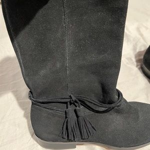 Land’s End black suede boots size 9.5B.